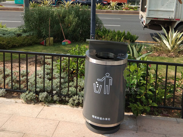 市政道路其他垃圾收集容器-其他欧洲杯押注app户外马路摆放实景图